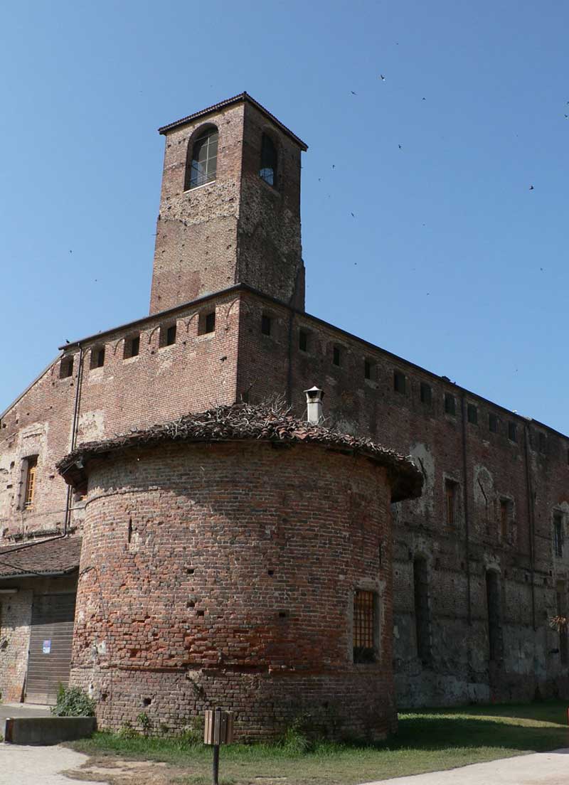 Castello di Carmagnola con torre