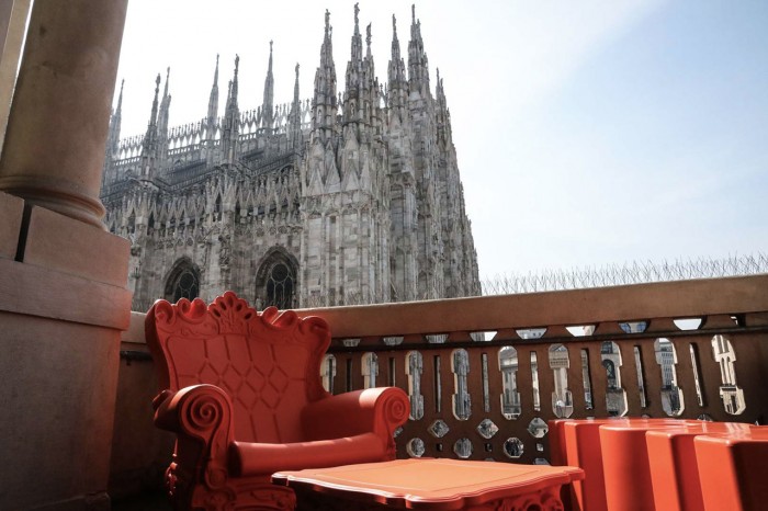 Terrazza Aperol con vista sul Duomo di Milano by Slide Design